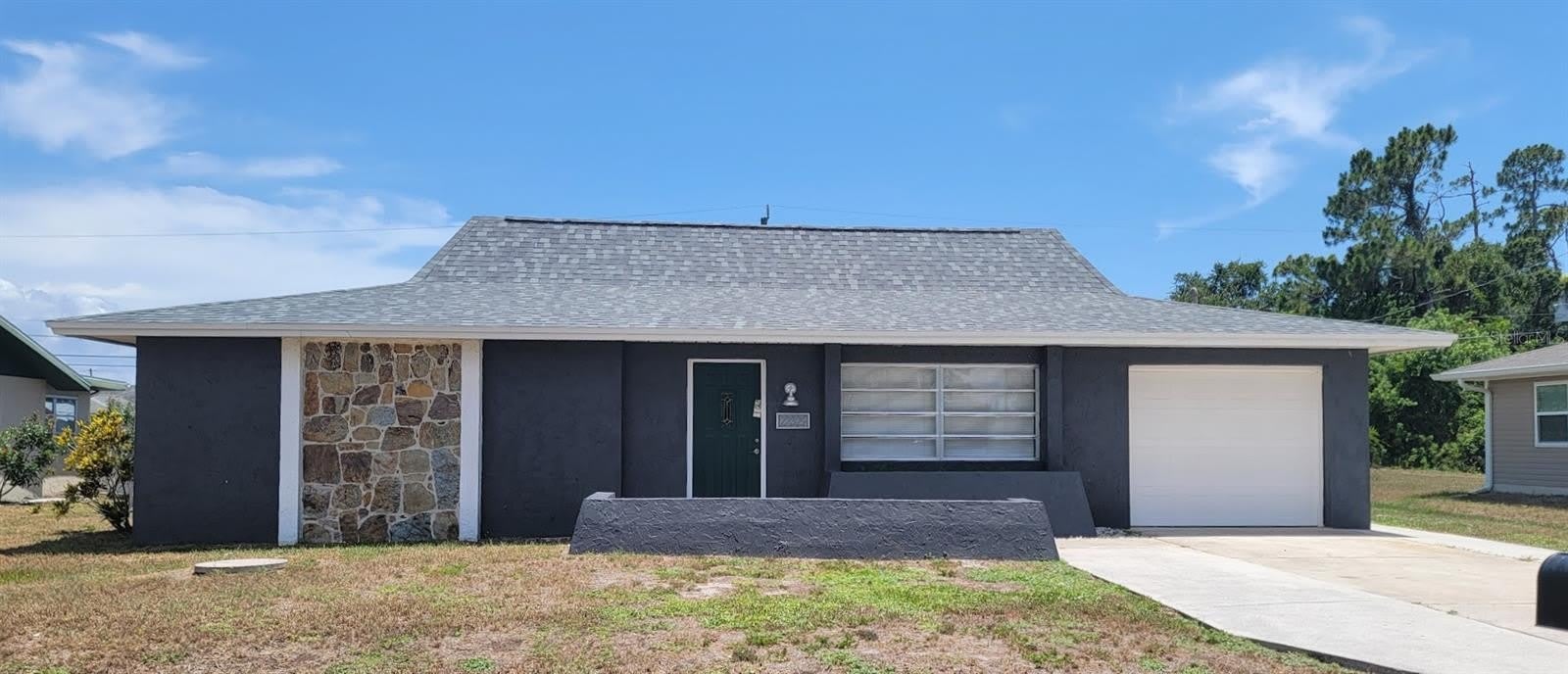 22329 Niagara Avenue – photo 1