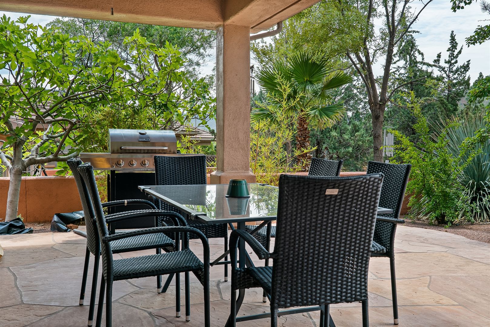 Home on Oak Creek Golf Resort, Pets + Hot Tub! – photo 2