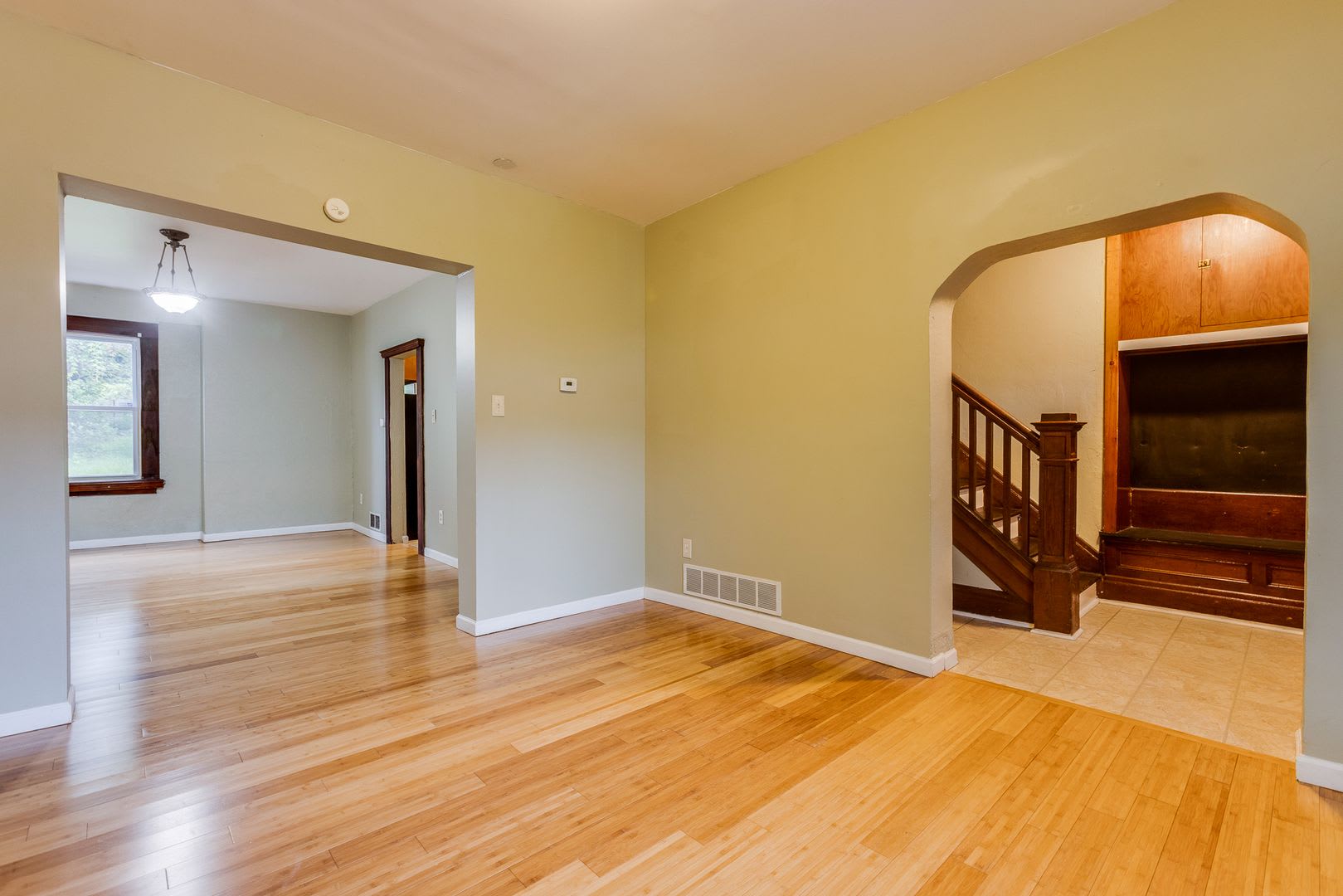 Available Now Traditional 4 Bedroom Home Located In Mt Washington Ask How You Can Get Up To One Month Of Free Rent – photo 4