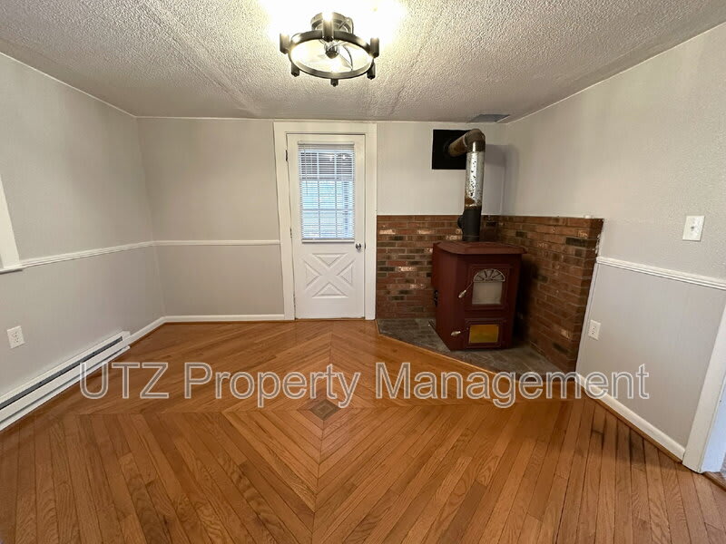 2828 Cedarhurst Road – photo 2