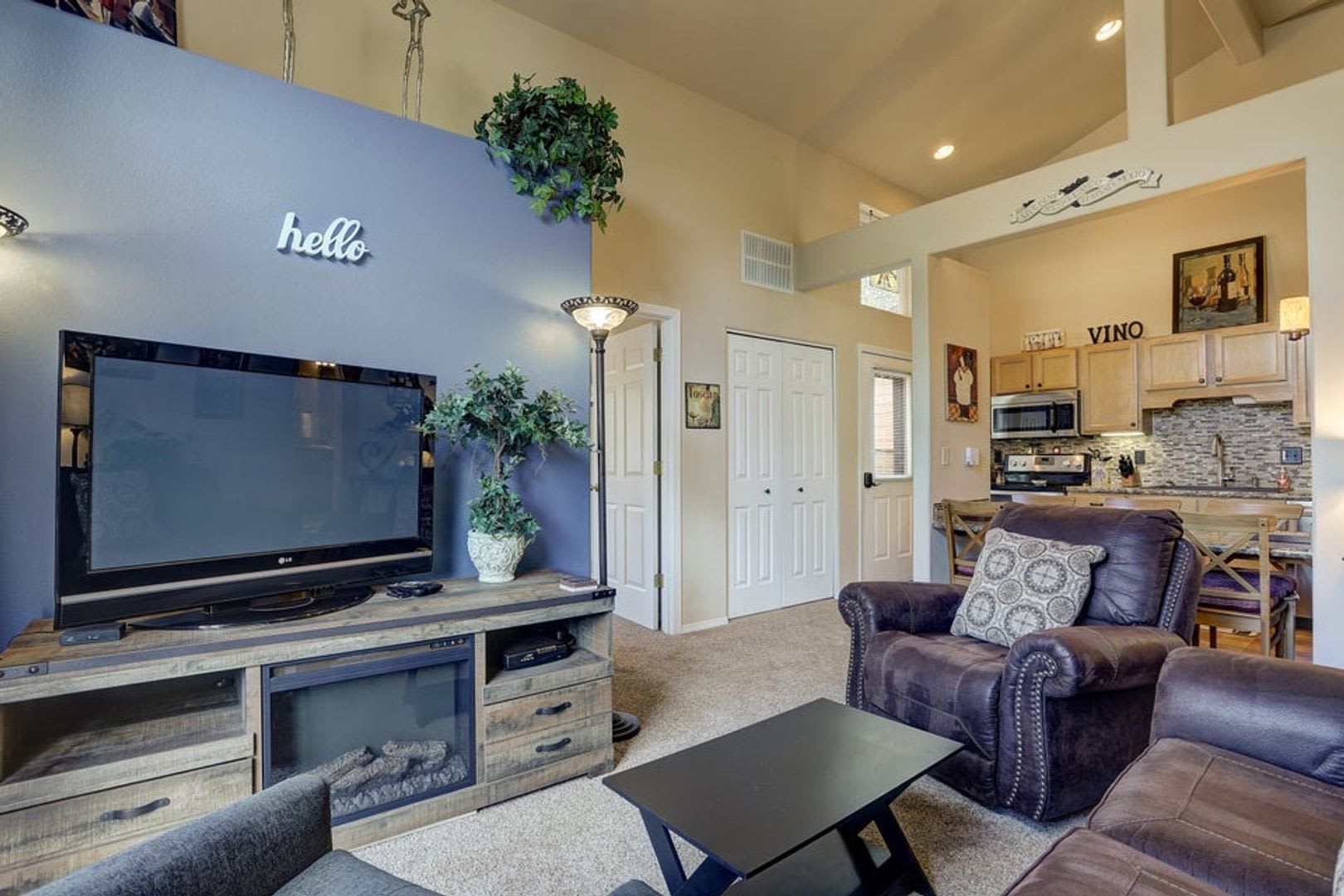 For Rent Furnished 2 Bed 2 Bath Plus Loft Powder Village Condo With Seasonal Pool Spa To Enjoy – photo 1