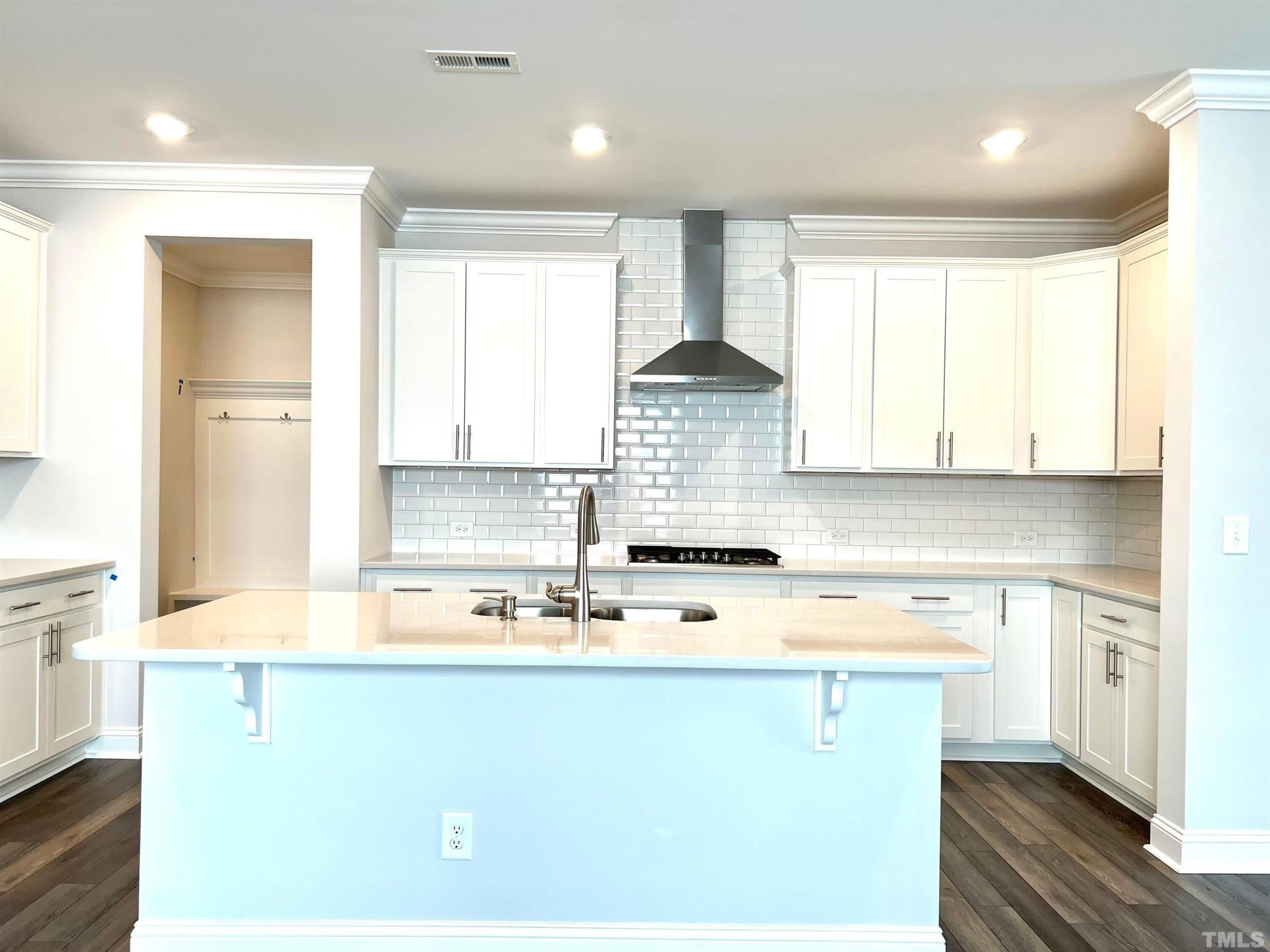 2009 Mavin Place – photo 4