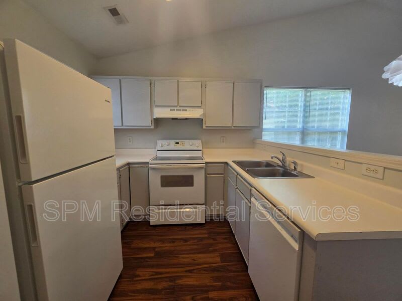 324 Saint Rosea Rd – photo 2