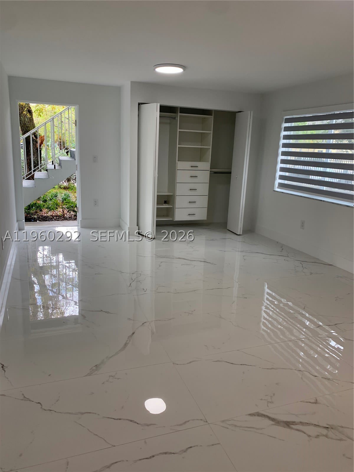 7843 NE 10th Ave – photo 3