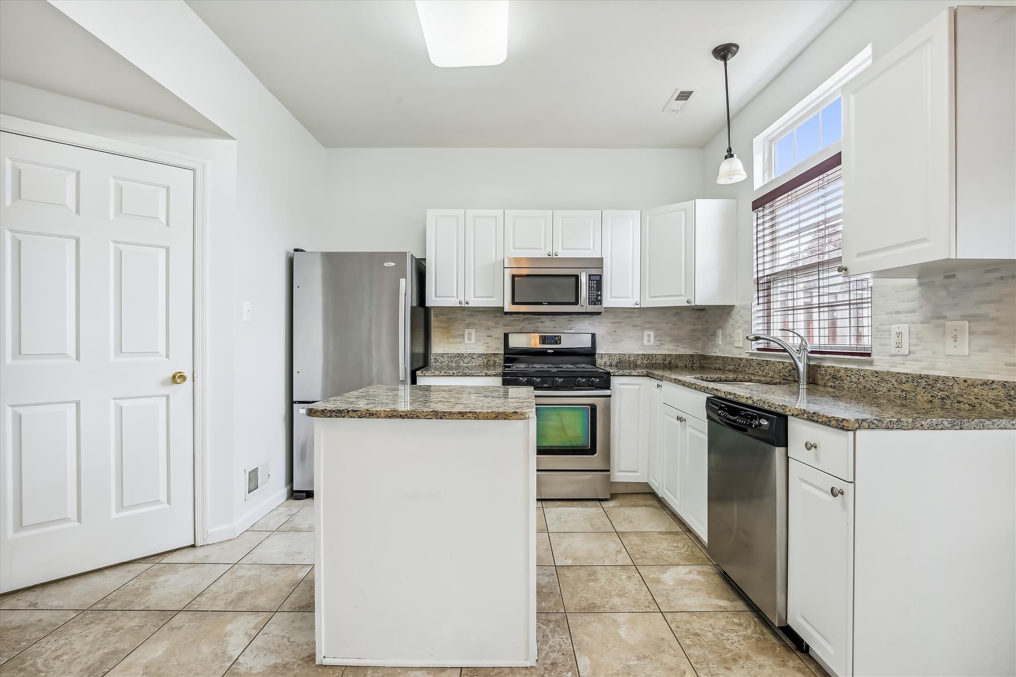 8360 Hunter Murphy Cir – photo 5