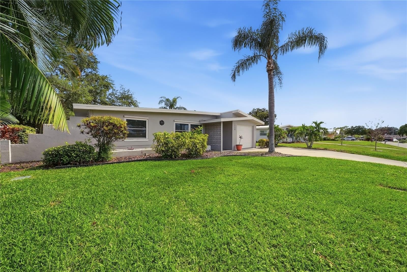 14190 PAGE Avenue – photo 2