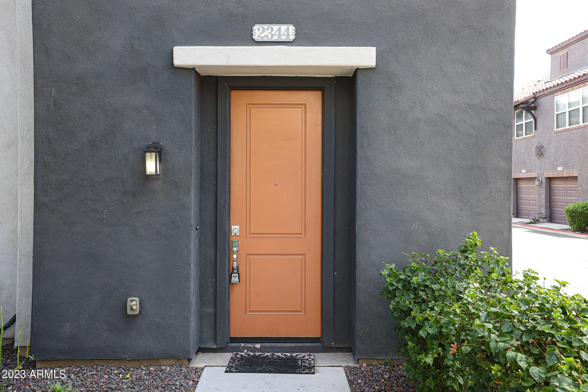 2344 E Huntington Drive – photo 3