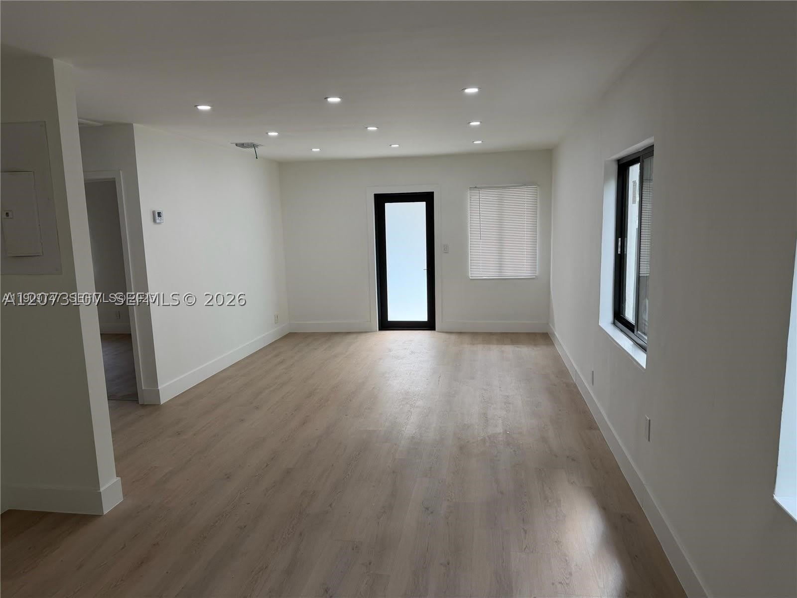 1621 SW 11th Ct – photo 3