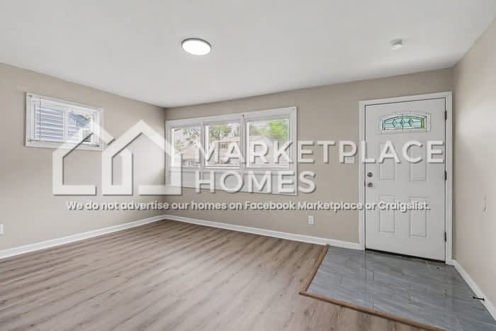 26437 Lehigh St – photo 5