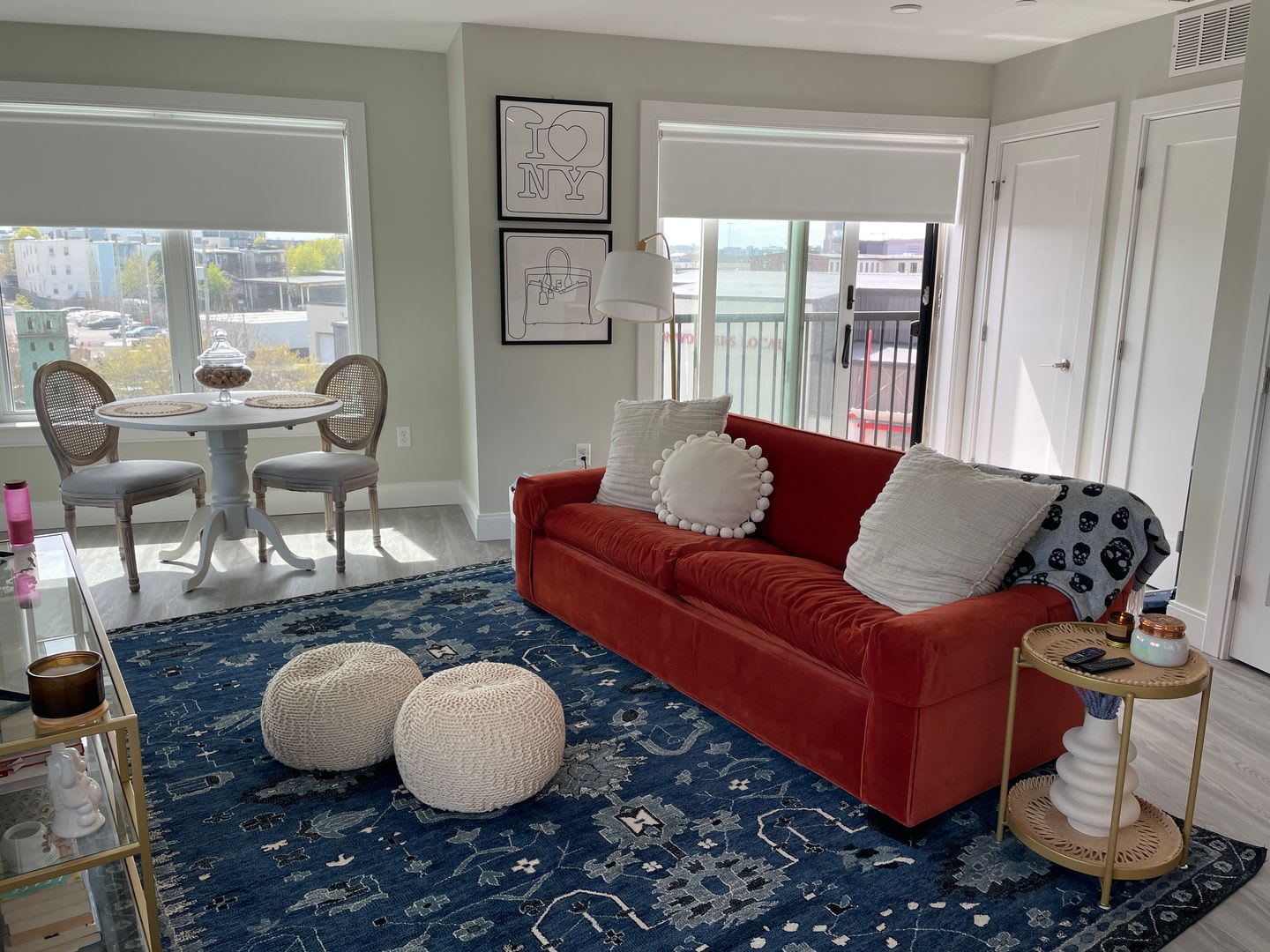 2-Bed in Southie with Central AC, In-Unit Laundry, and No Fee – photo 1