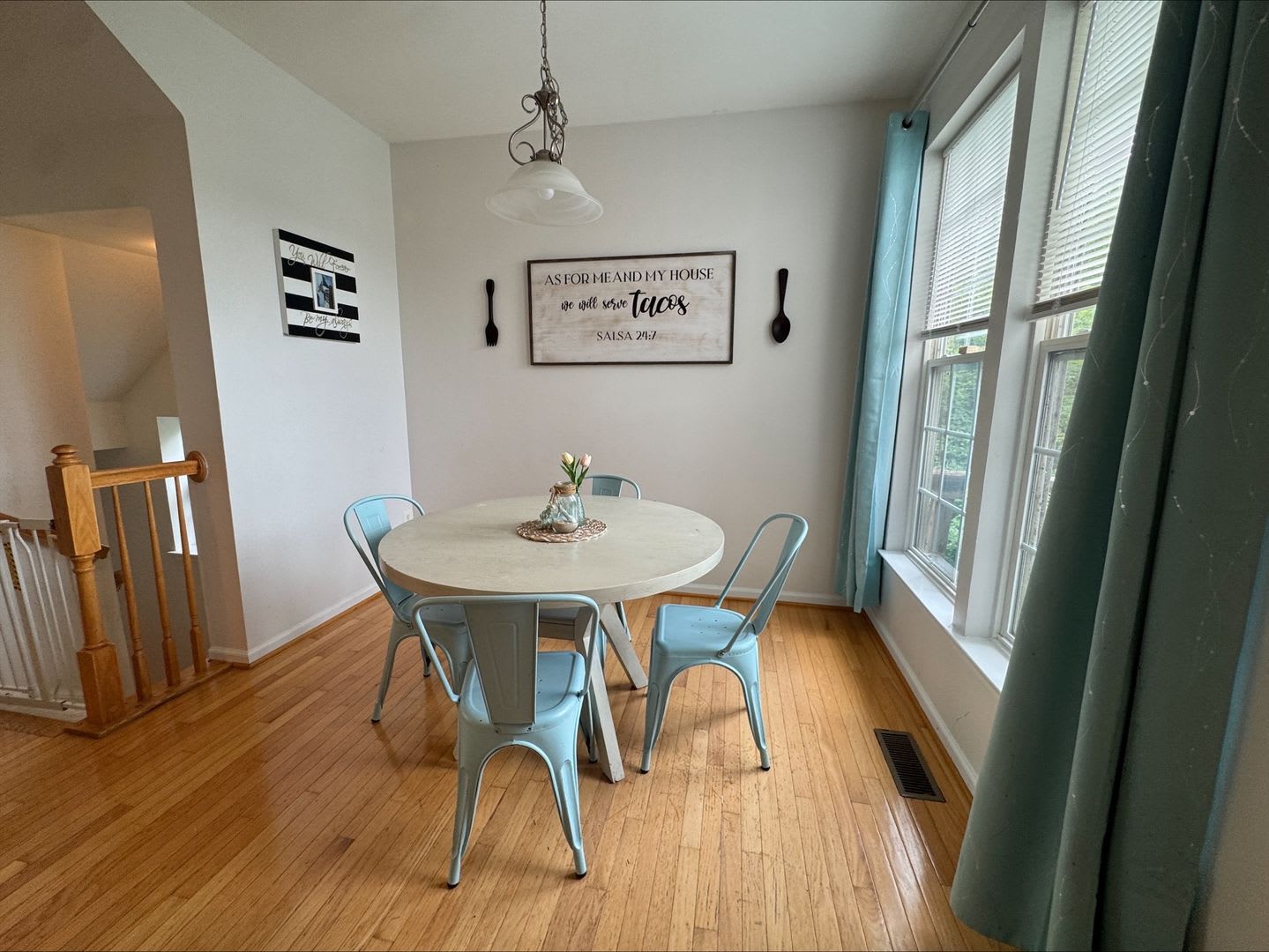 BEAUTIFUL TOWNHOUSE IN WOODBRIDGE- CLOSE TO I-95/QUANTICO – photo 2