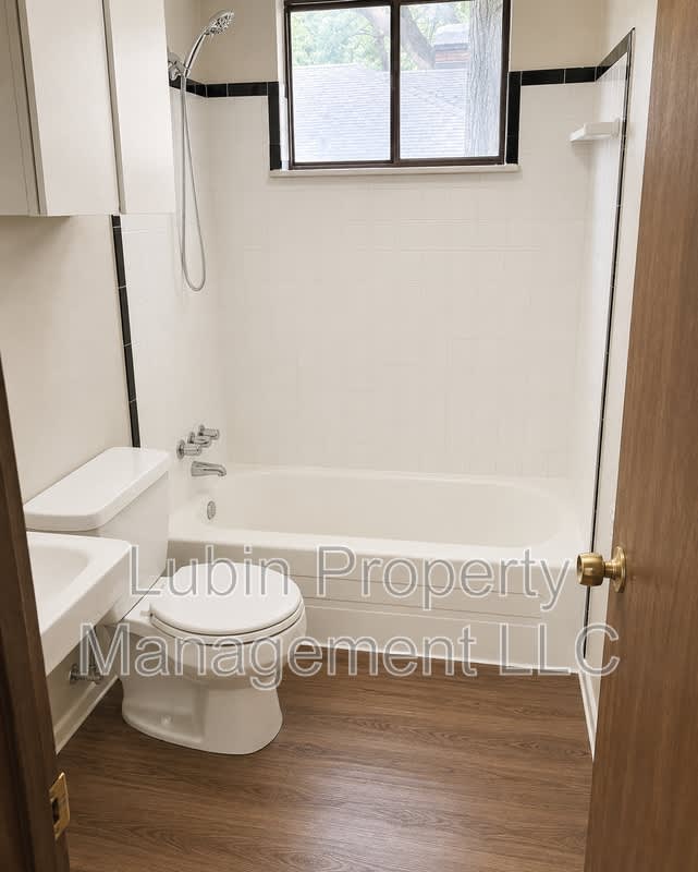 2468 Yale Ave – photo 5