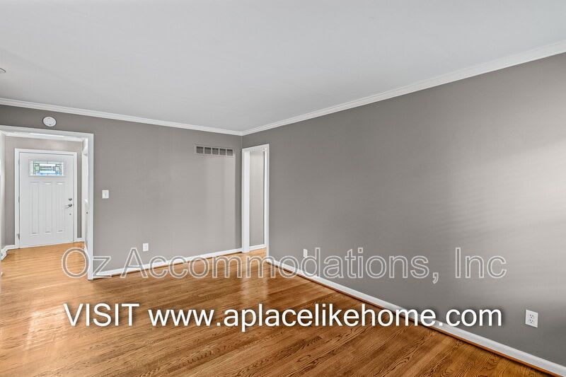 8870 Westbrooke Dr – photo 5