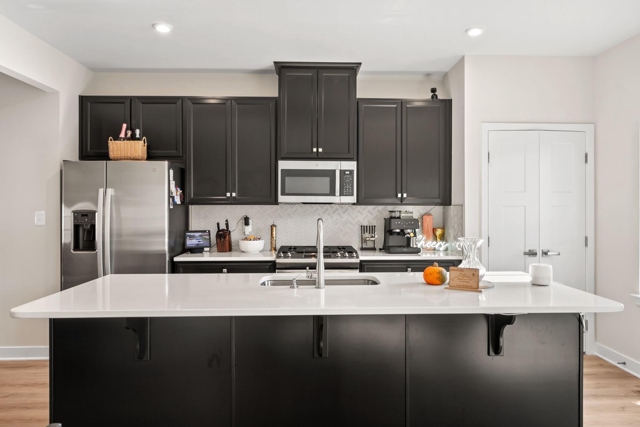 9019 Belinda Boulevard – photo 2