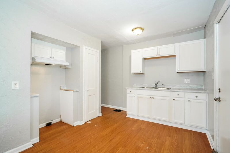 1732-1734 Whittier Street – photo 5