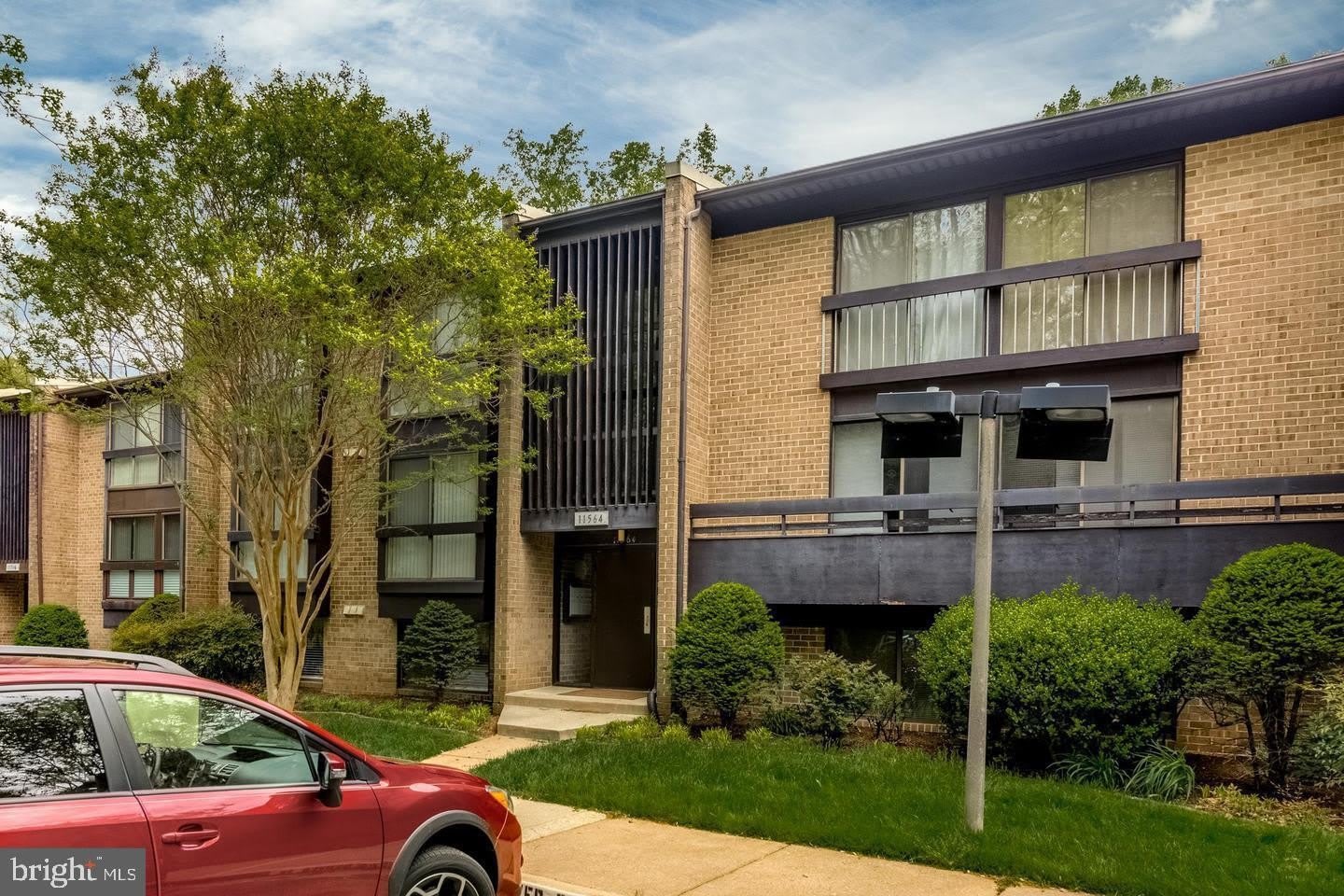 11564 ROLLING GREEN Court – photo 3