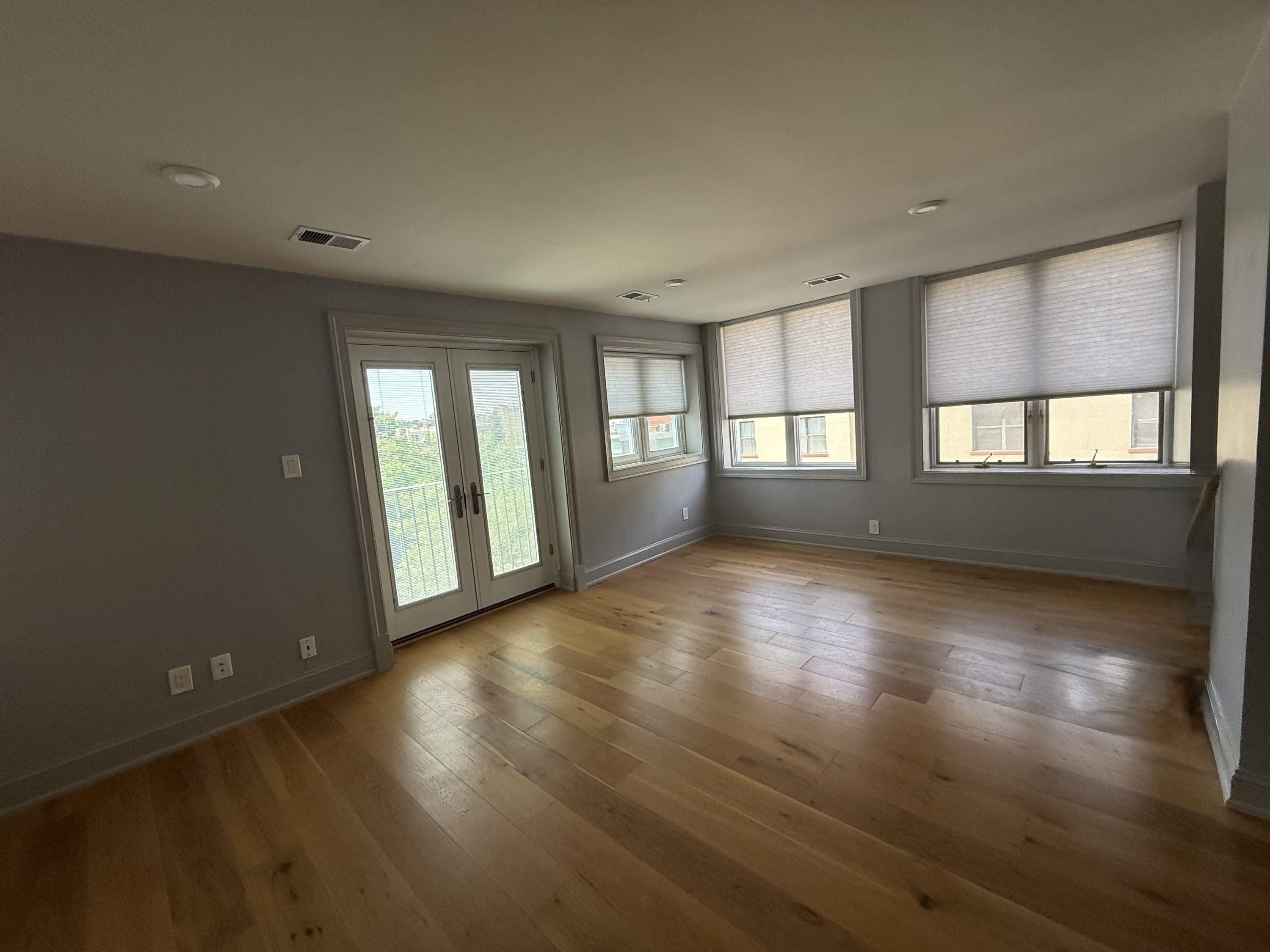 2100 Newport Place Northwest Unit 4 1 – photo 4