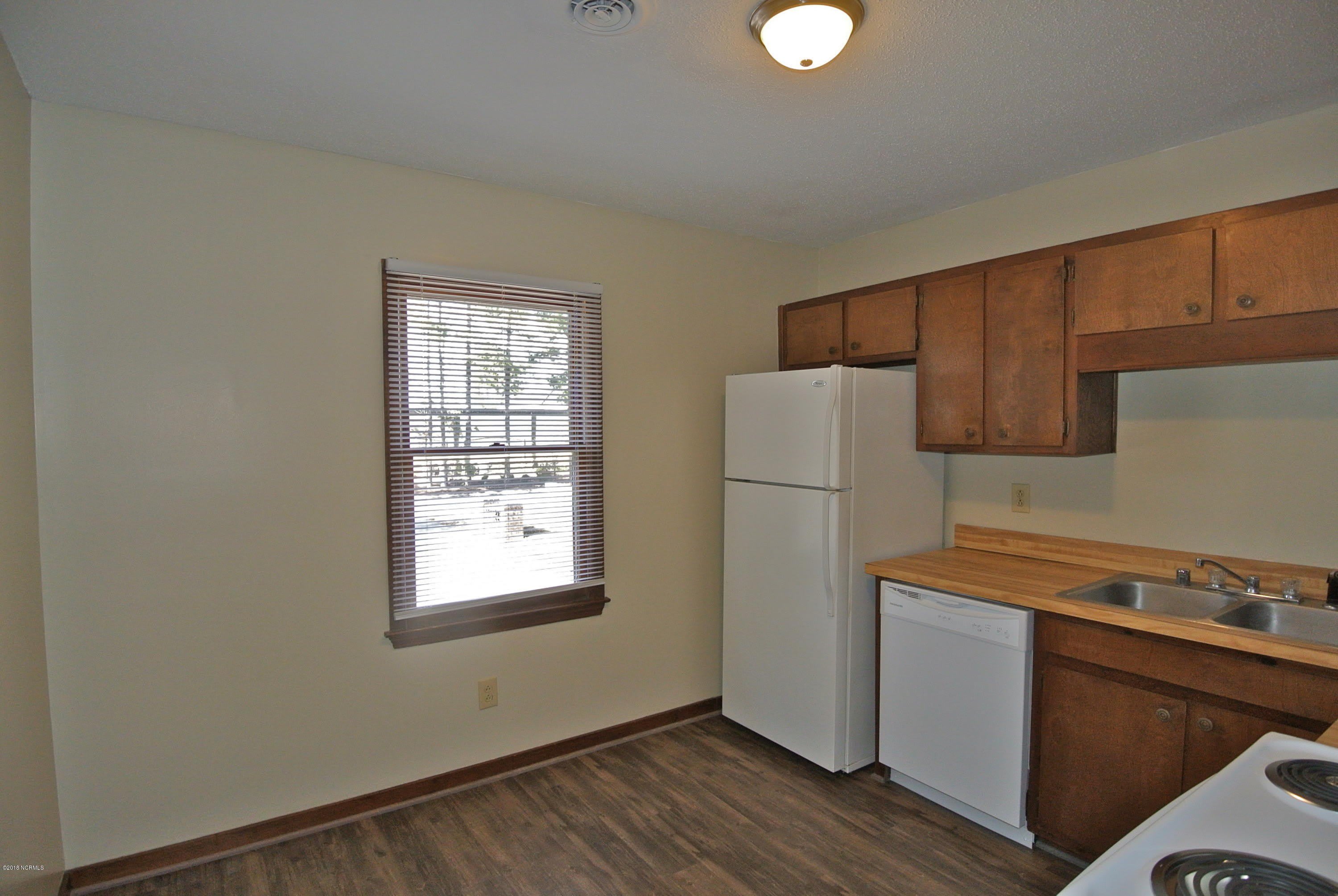 1106 Karen Drive – photo 5