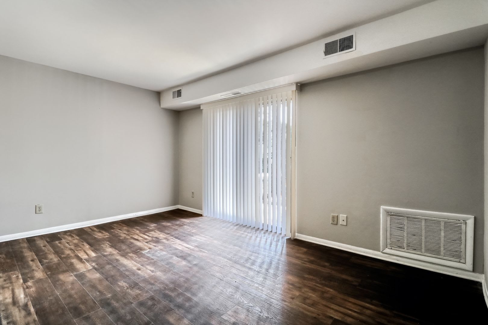2 Bedroom condo in Raleigh – photo 5