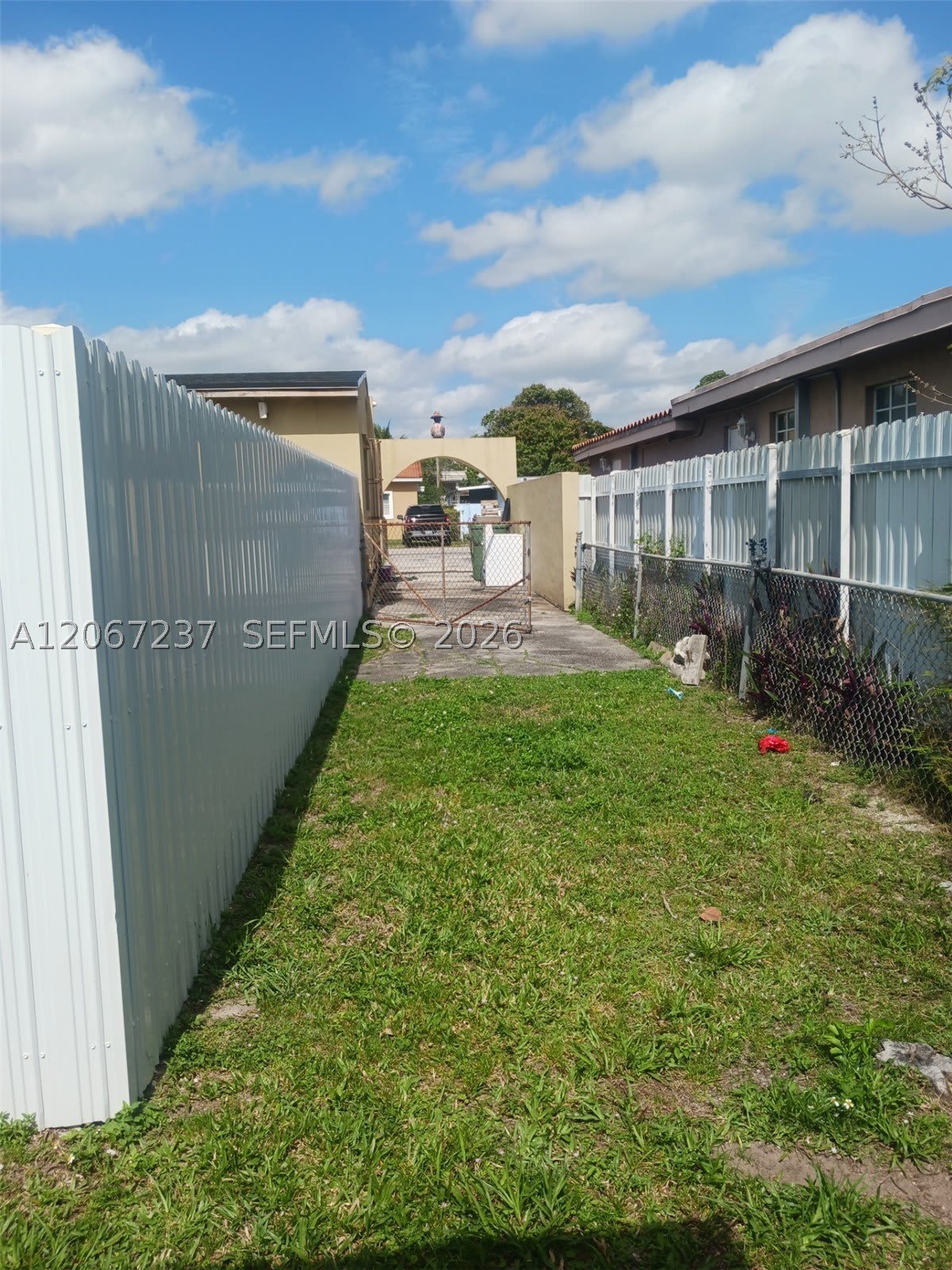 170 E 46Th St – photo 1