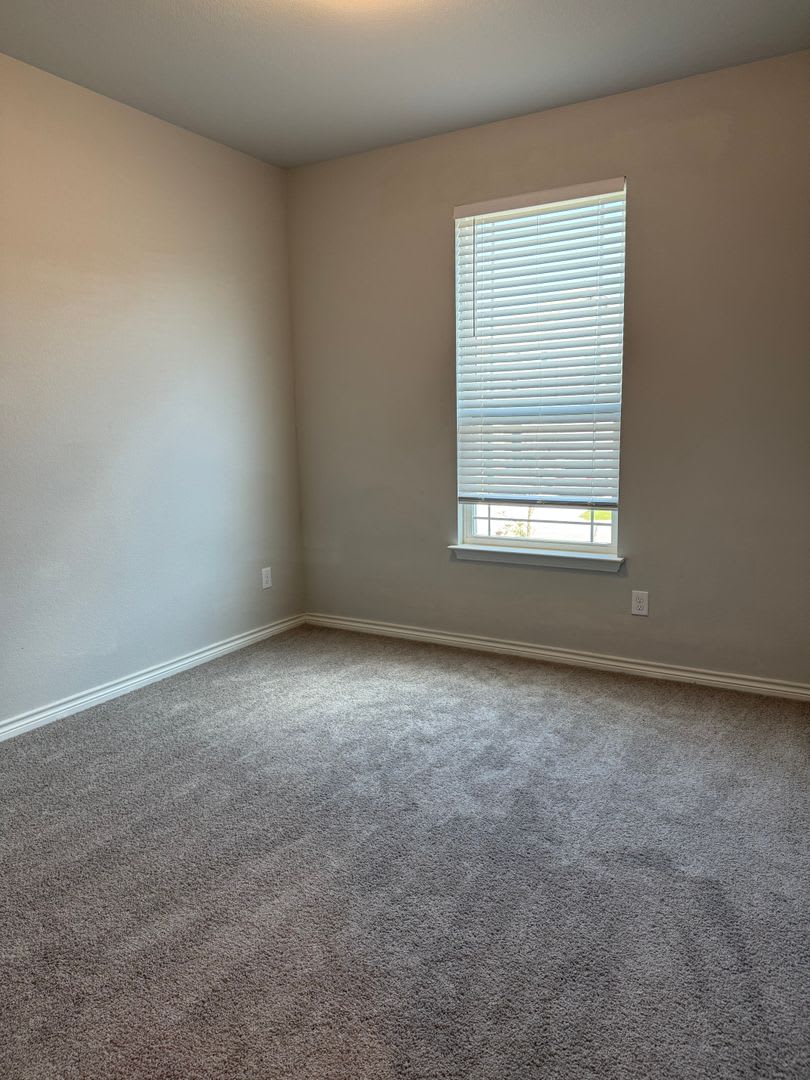 332 Mclintock Jarrell Tx – photo 3