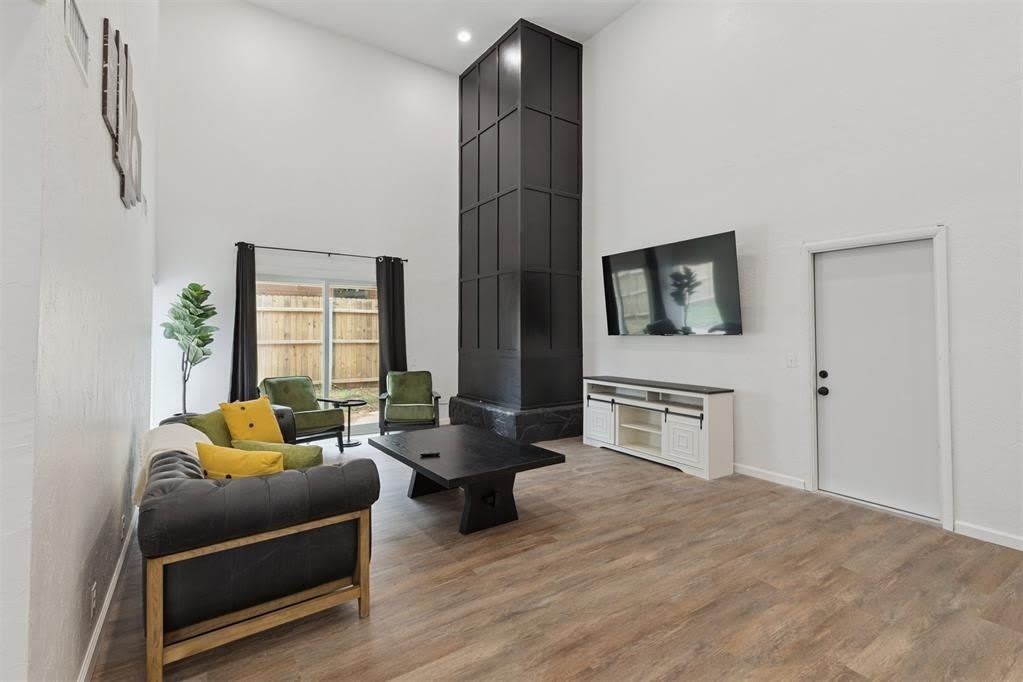 12508 Green Valley Drive – photo 5