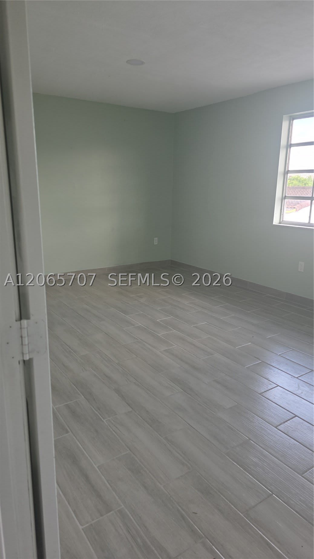 359 W 12th St – photo 5