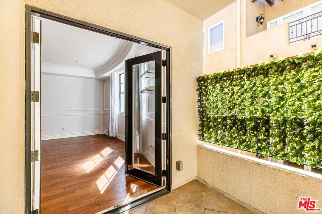 12026 Hoffman St – photo 4
