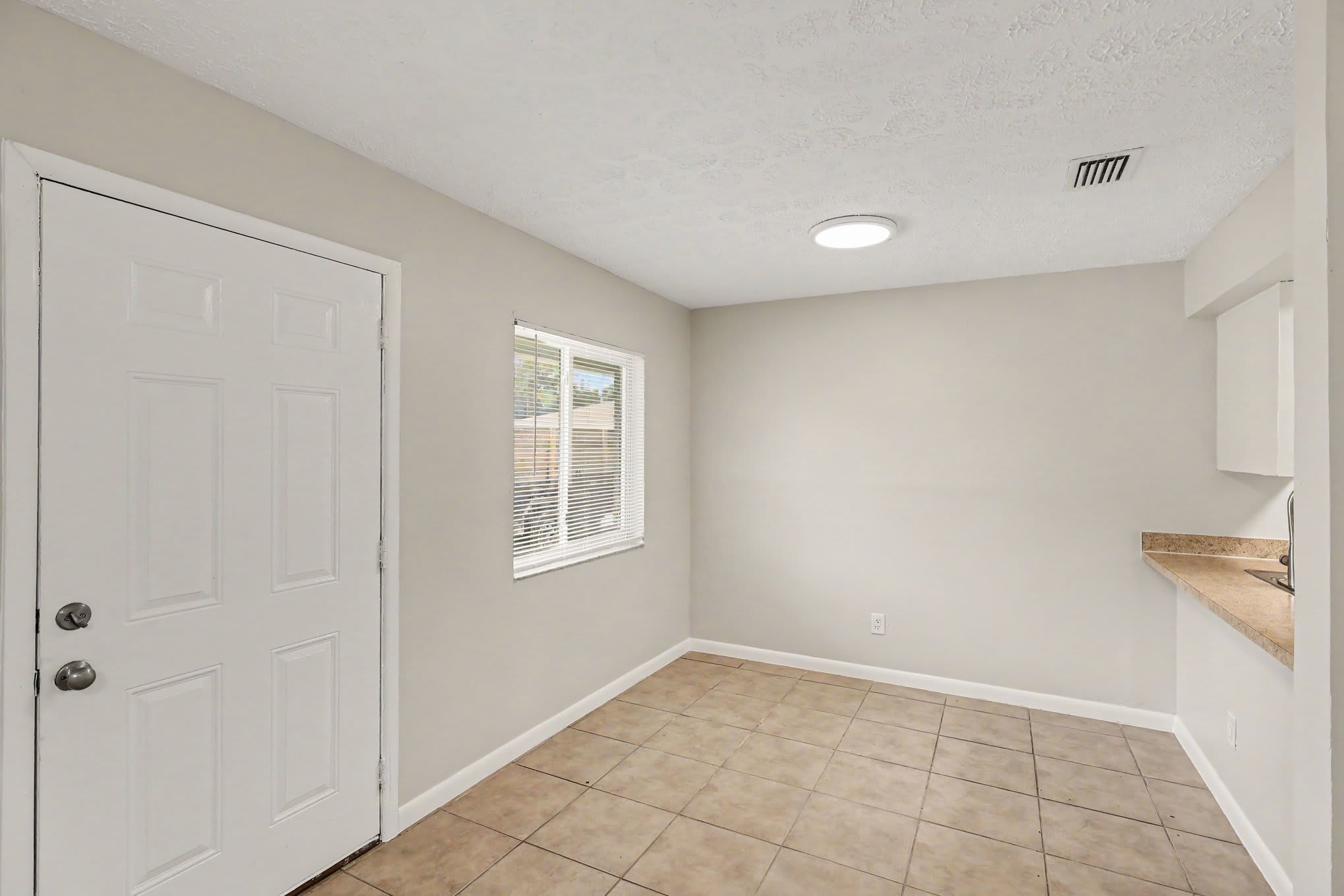 1580 South Street – photo 5