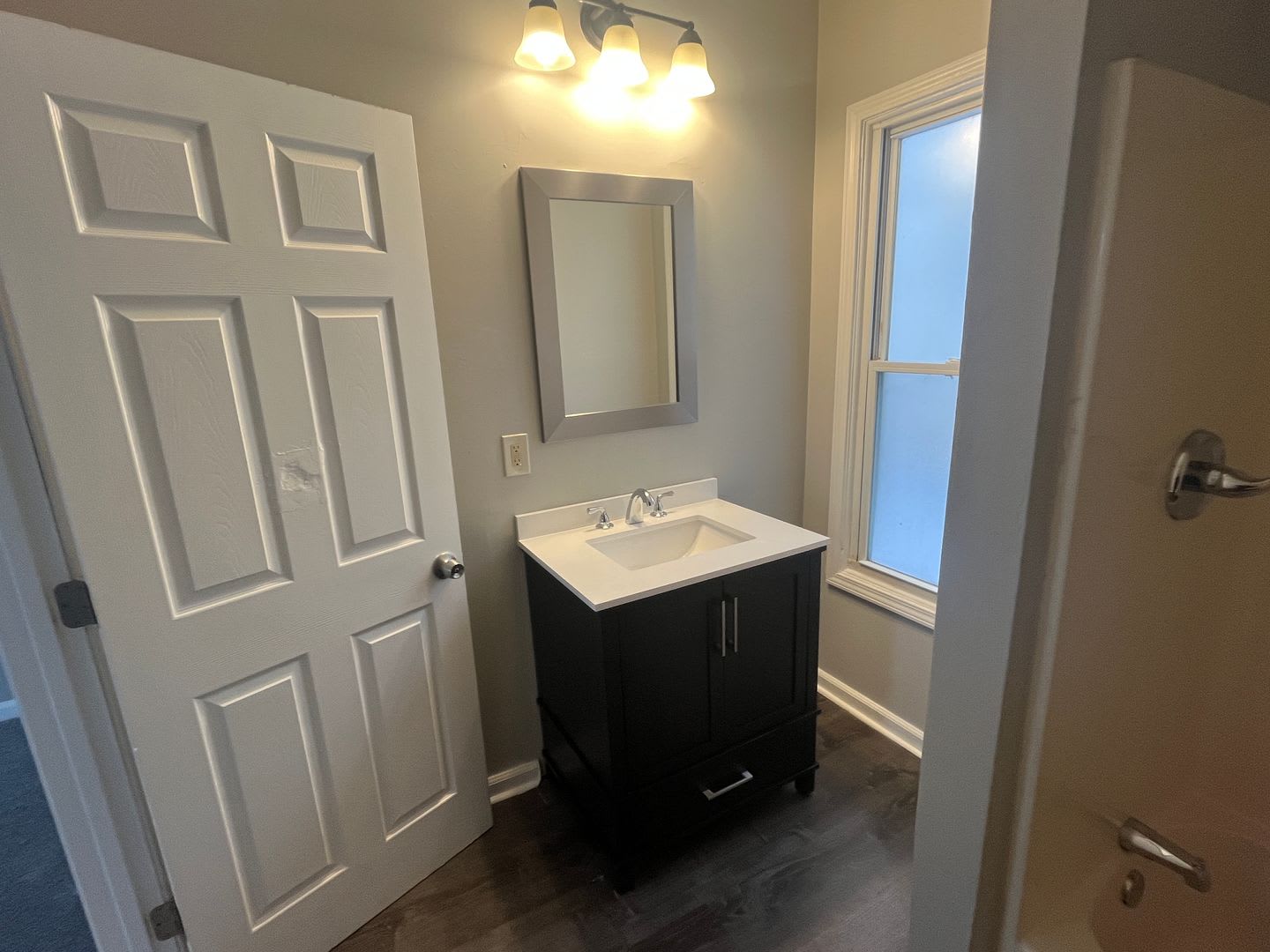 Cudell 4 Bedroom – photo 5