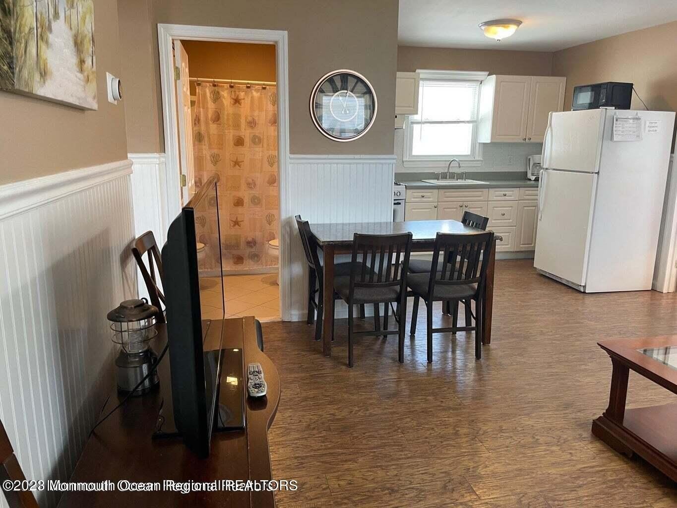 15 Elizabeth Avenue – photo 2