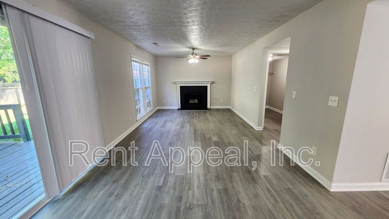 4934 Aylesbury Way – photo 5