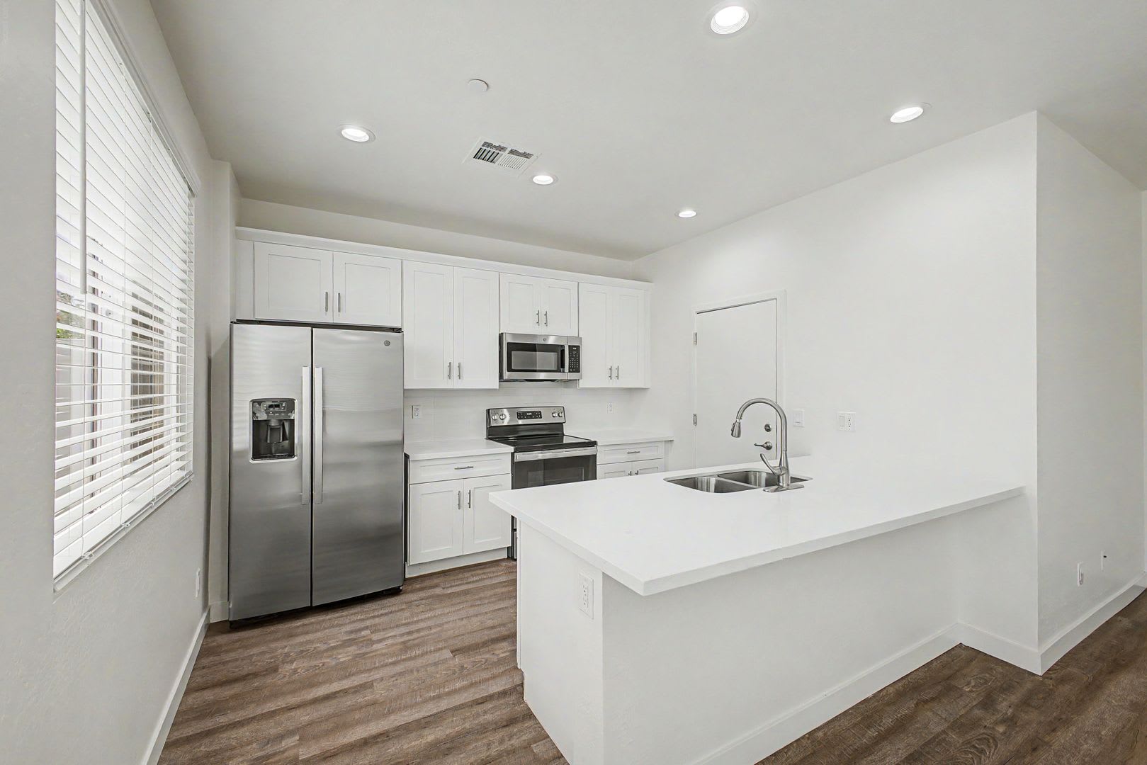 Stone View on Central Townhomes – photo 4