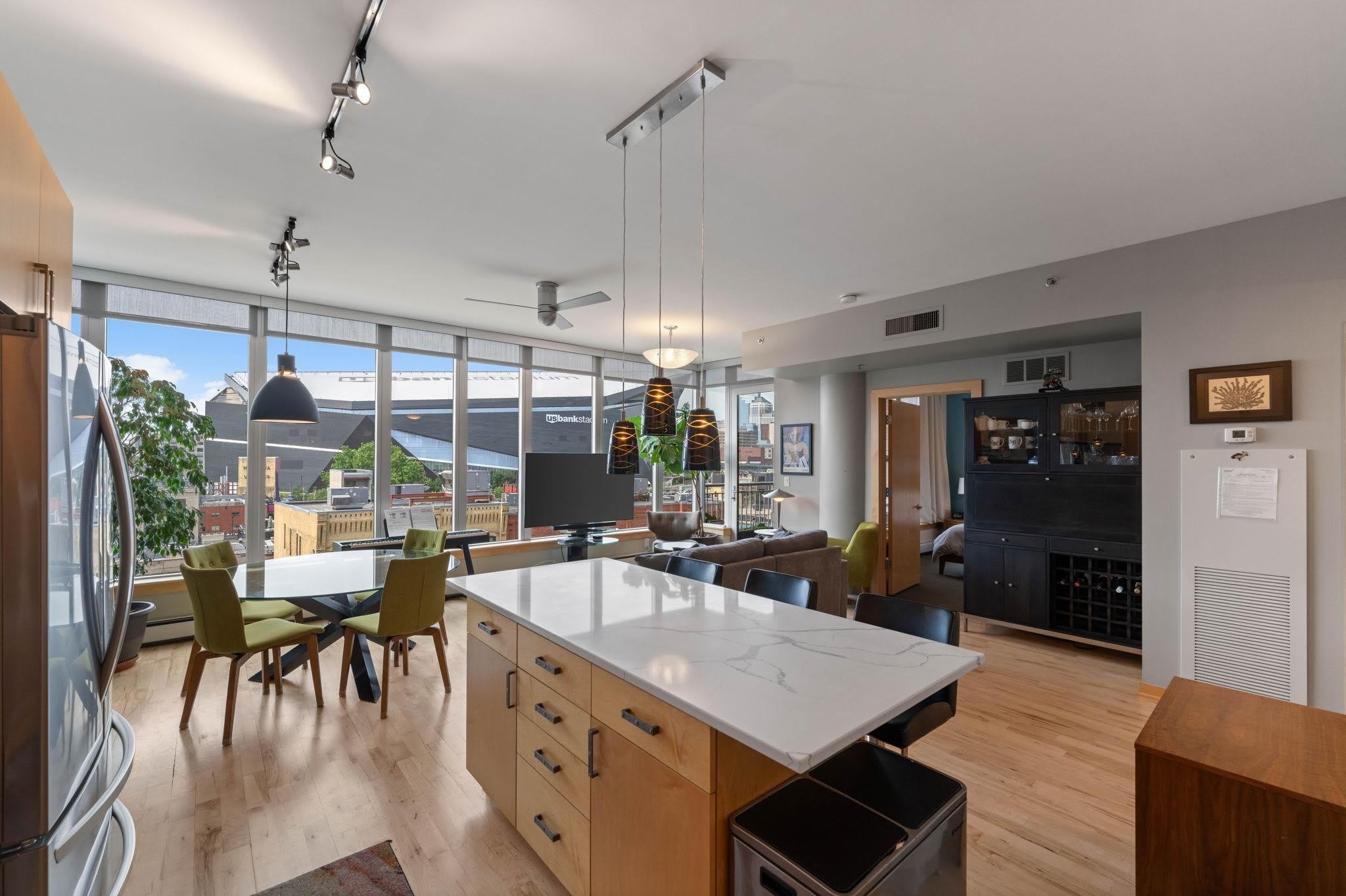 215 10th Avenue S – photo 2