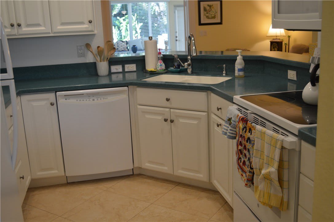 1304 Coral Park Lane – photo 4