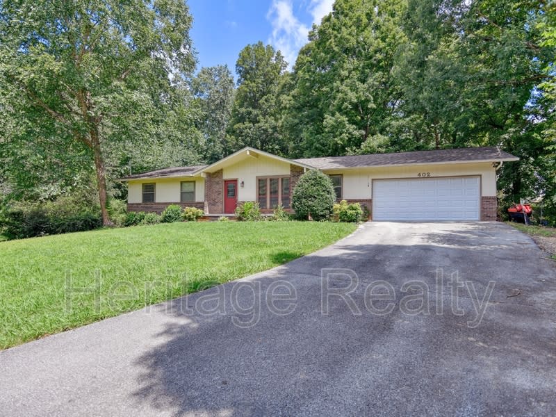 402 Harrow Road – photo 3