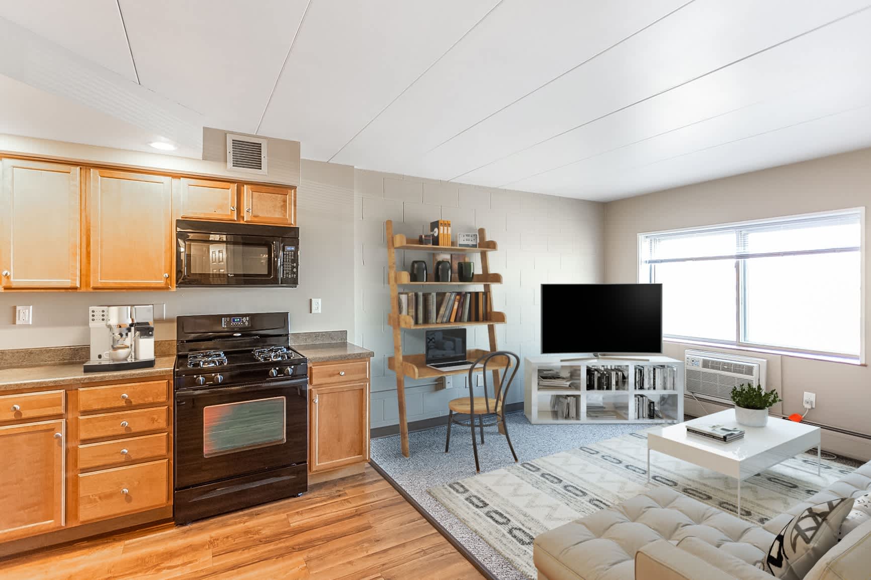 River Tower Apartments – photo 2