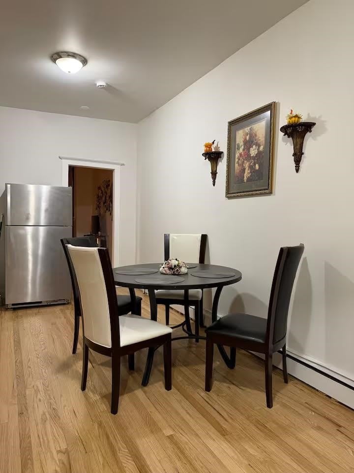 1138 SUMMIT AVE – photo 4