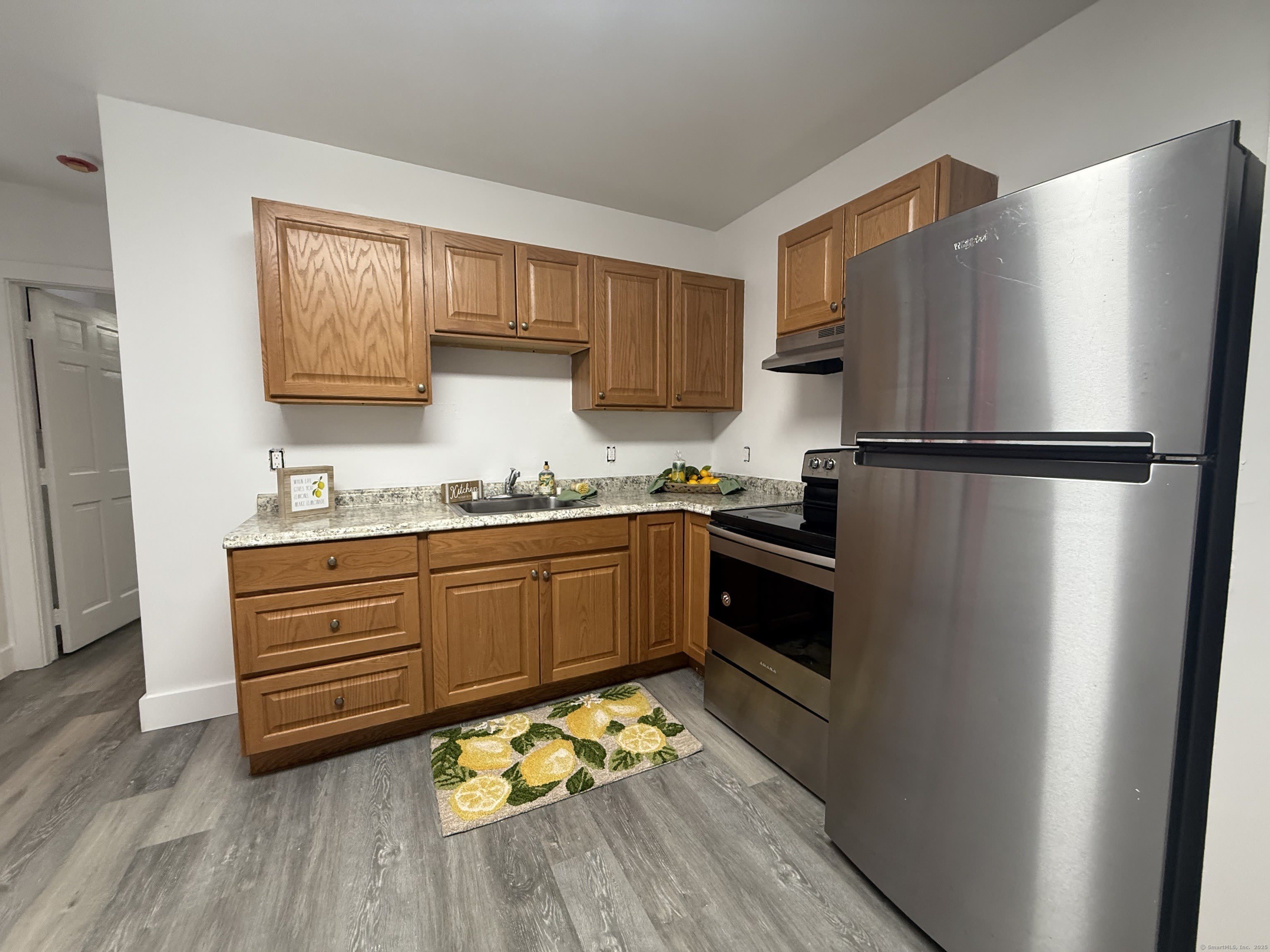 575 Bank Street – photo 2