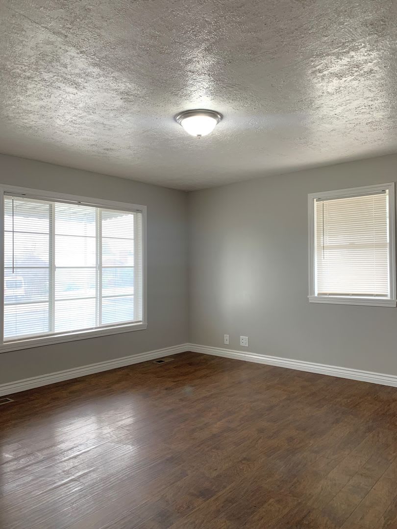 4 Weeks Rent on Us! – photo 5