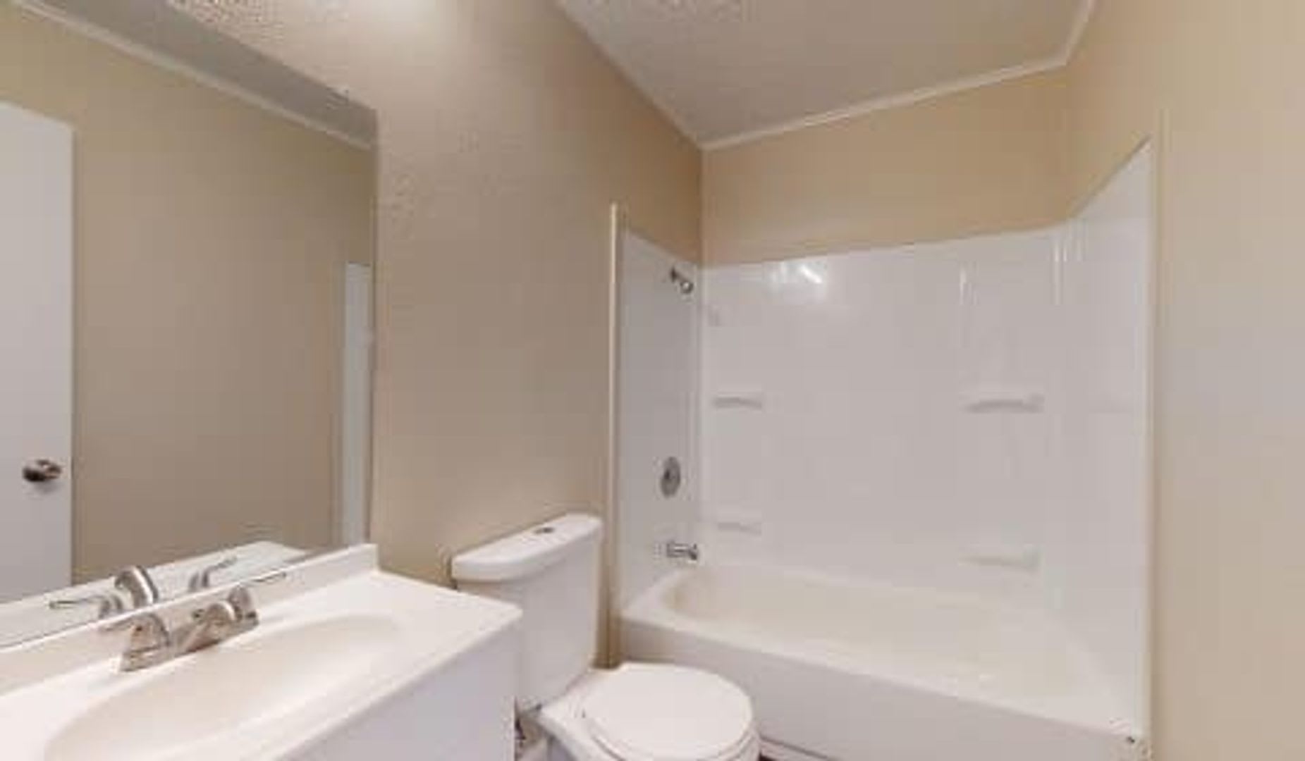 Buffalo Luxury Living – photo 4
