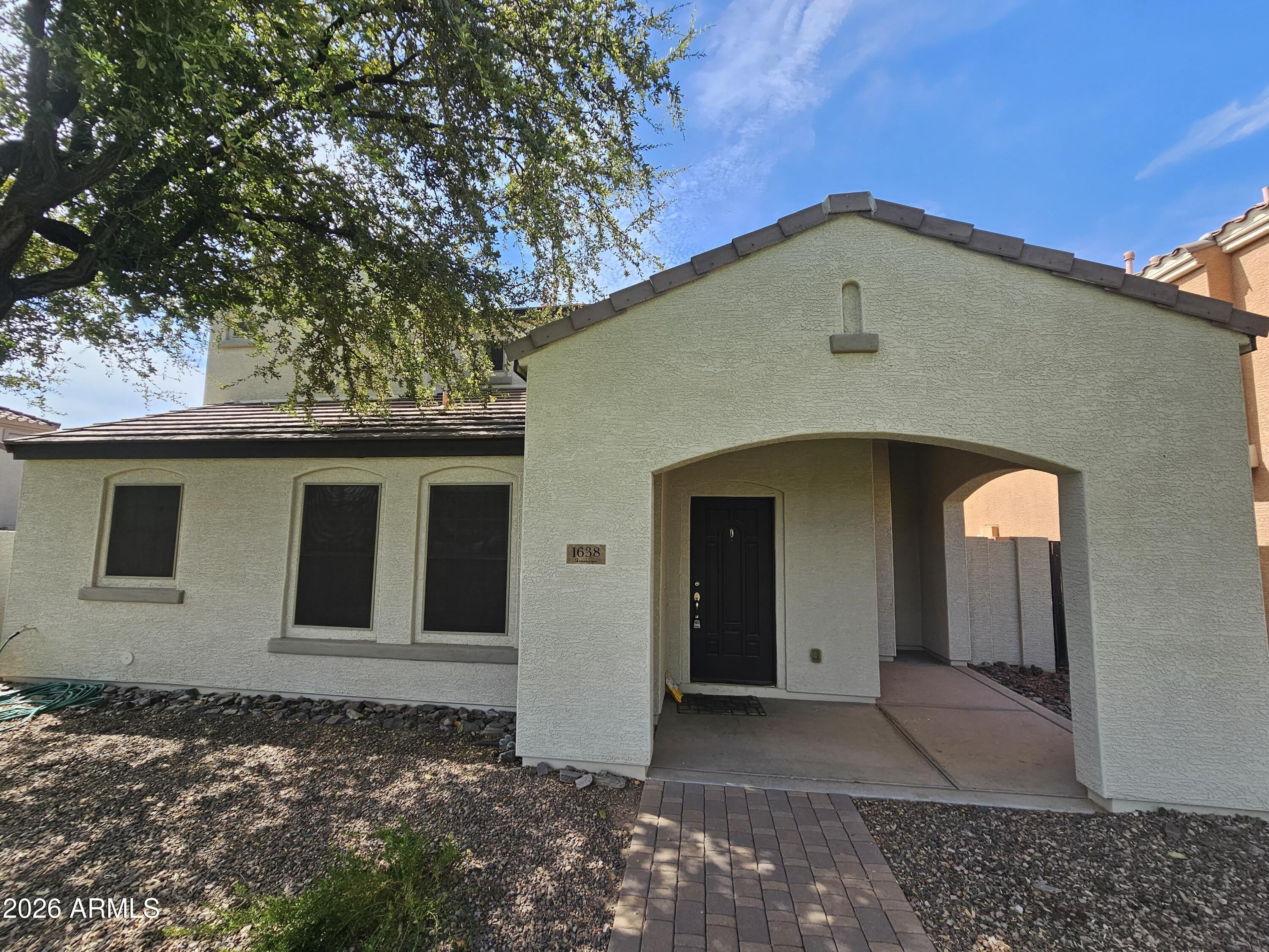 1638 S MARTINGALE Road – photo 2