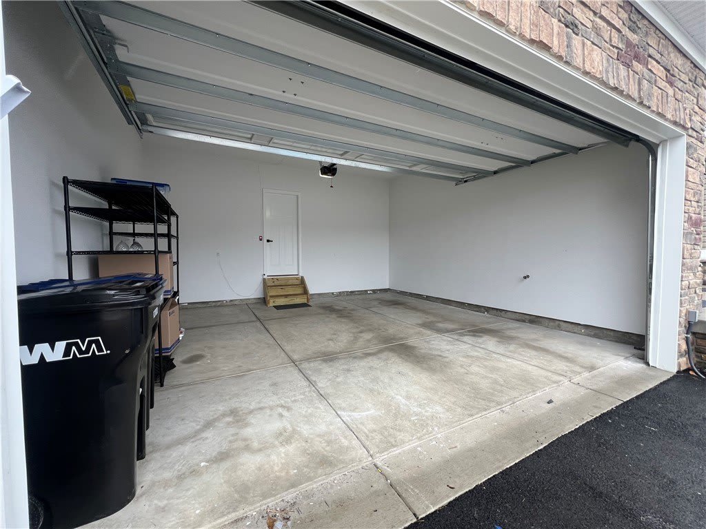 153 Melinda Court – photo 4
