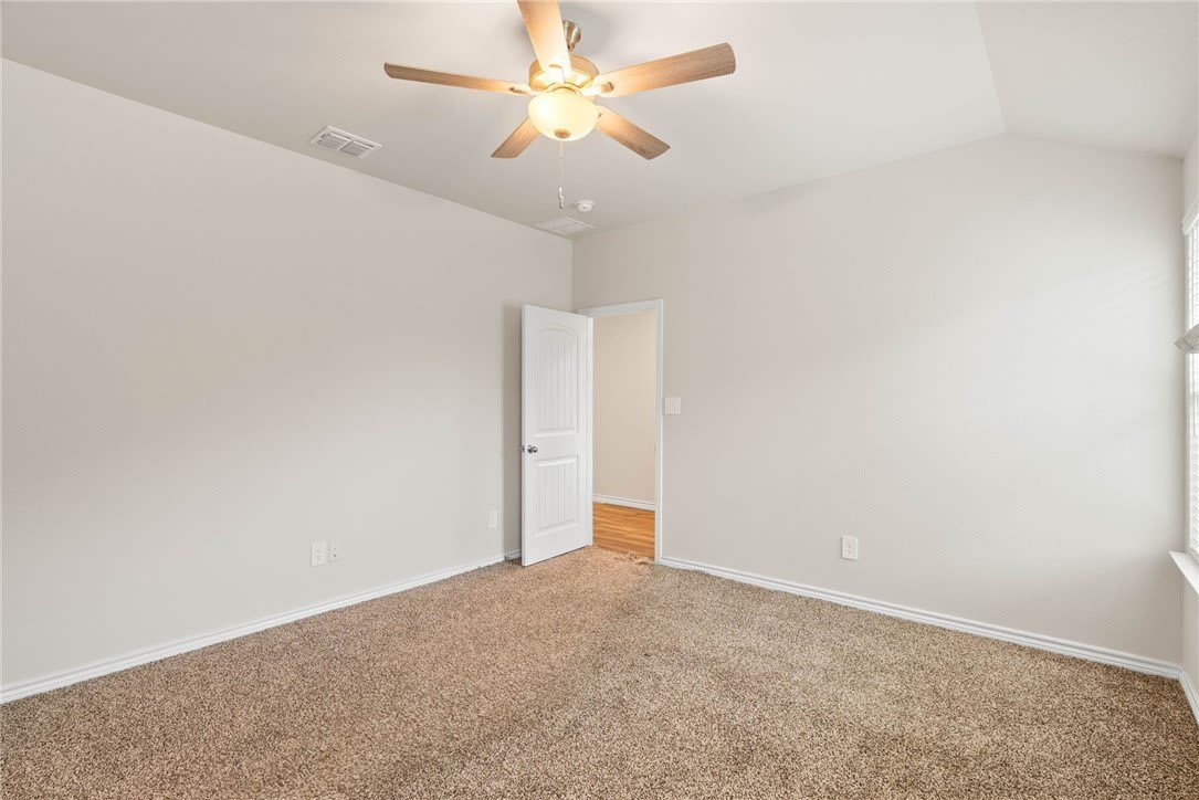 7621 Cowboy Trail – photo 4