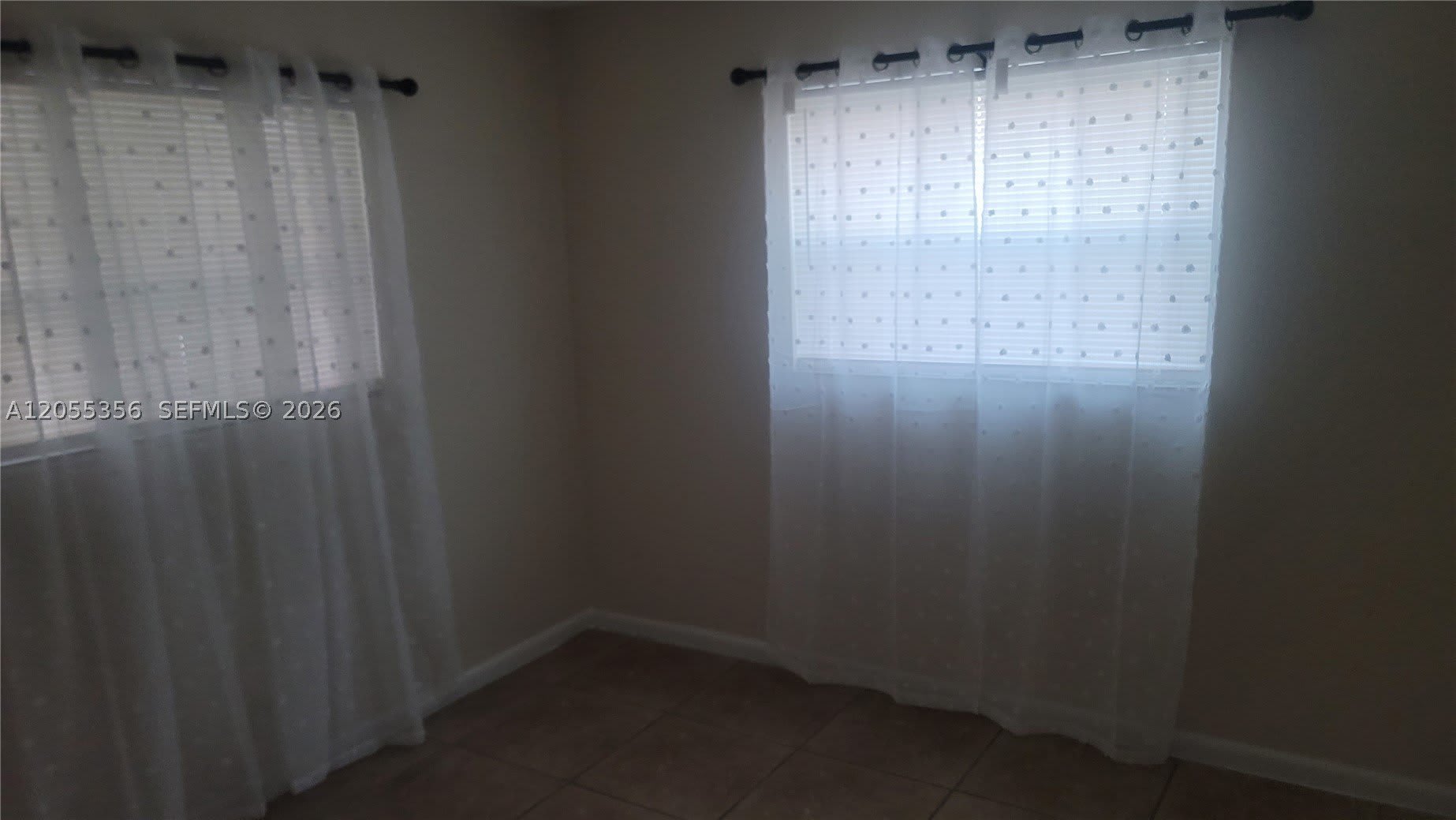 1860 N Seacrest Blvd – photo 3