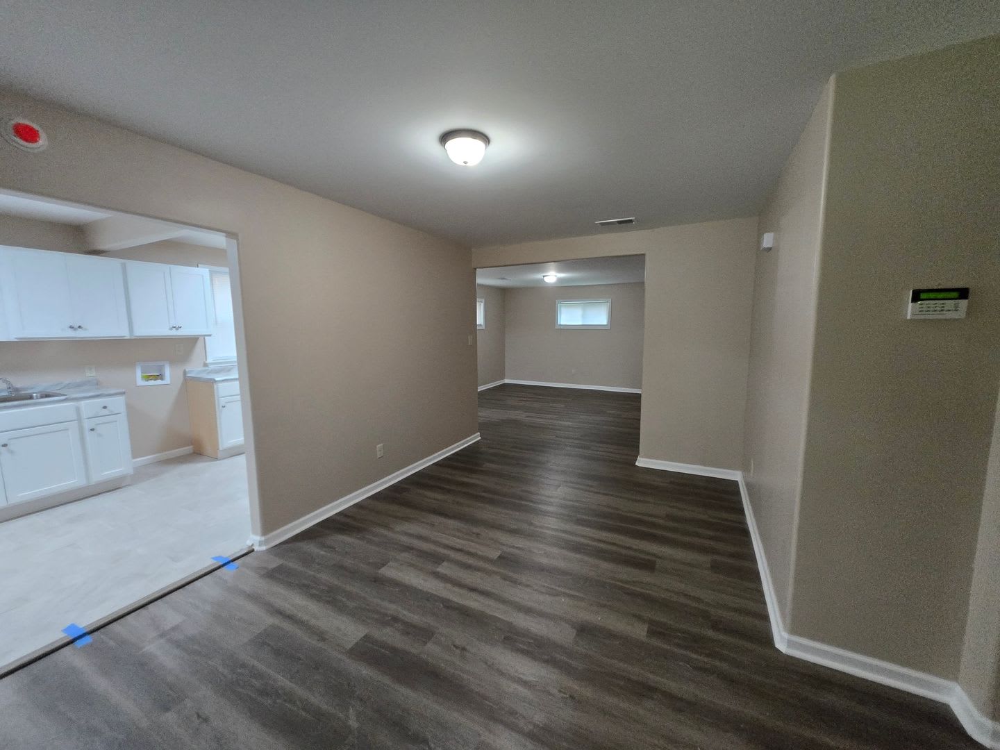 Newly renovated 3 bedroom, 2 bath home – photo 3