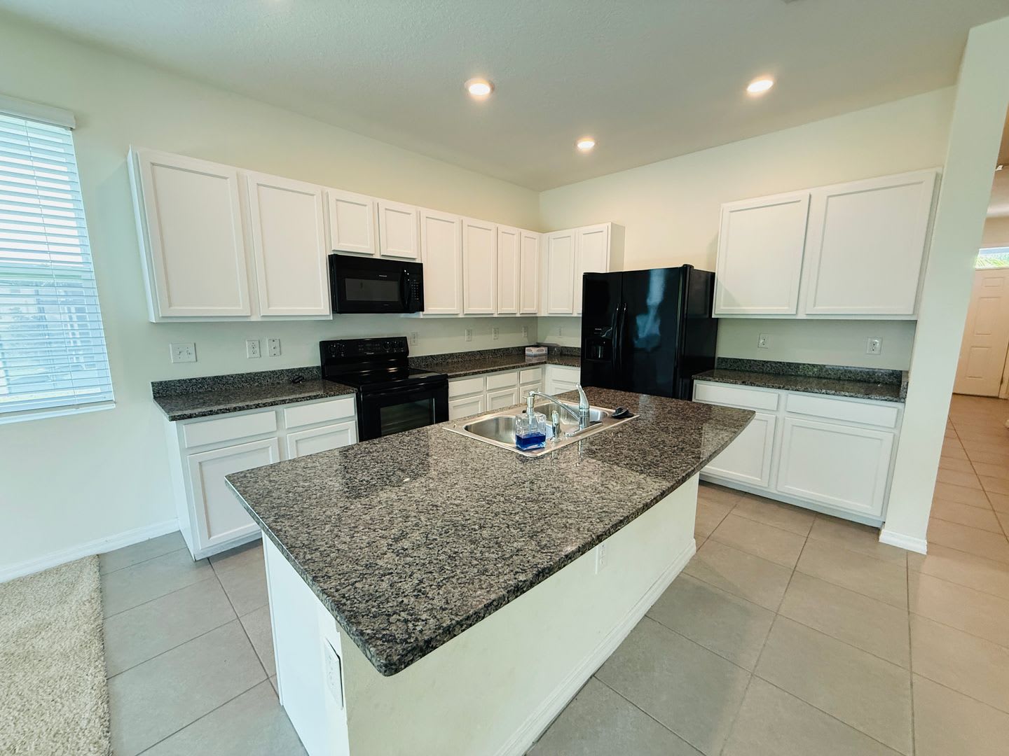 Beautiful 3 Bedroom Loft Townhome For Rent In North Tampa Land O Lakes – photo 3