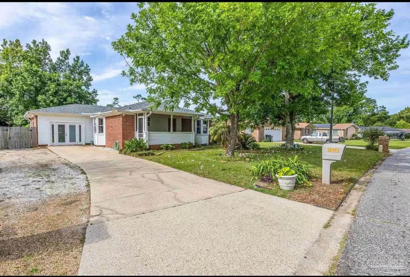 12113 Longwood Dr – photo 1