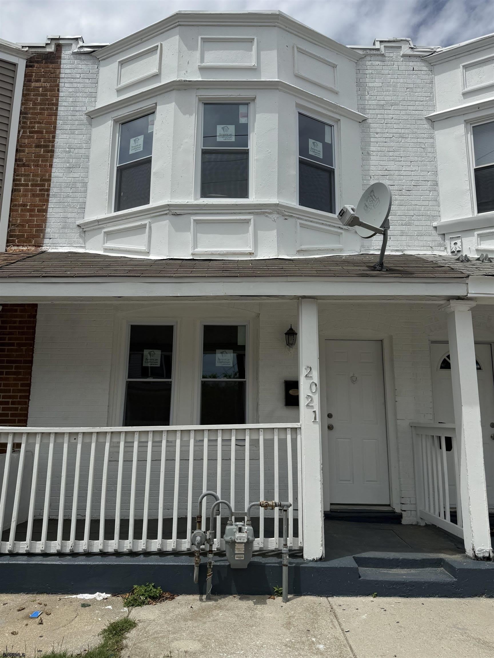 2021 Grant Ave – photo 1