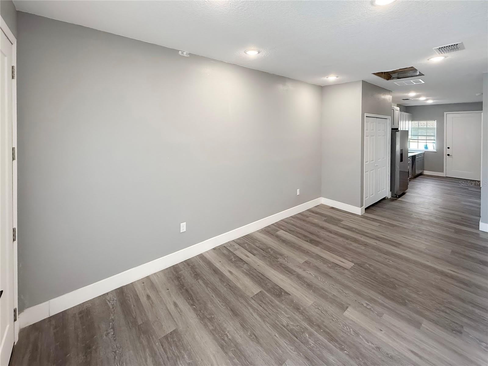 323 PEARL Street – photo 5